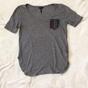 Nollie grey T-shirt with stitched pocket SMALL